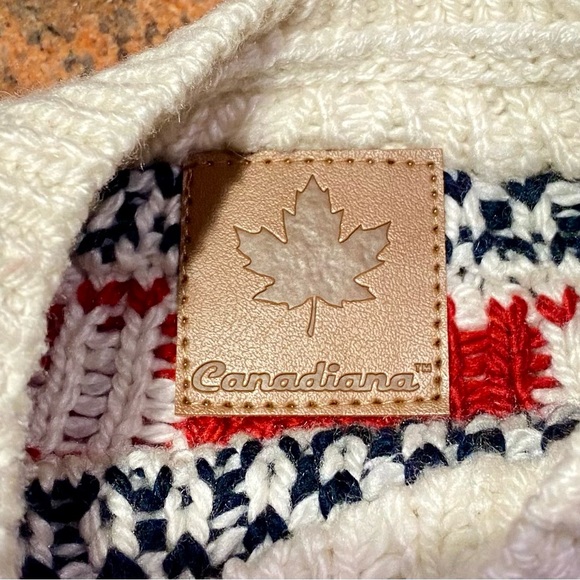 Mommy and child Canadiana matching sweaters - Picture 11 of 15